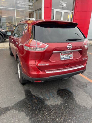 2016 Nissan Rogue SV