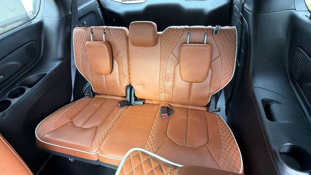 2024 Chrysler Pacifica Plug-In Hybrid Pinnacle