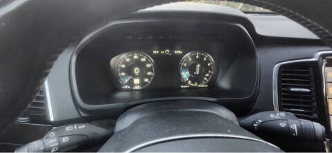 2016 Volvo XC90 T6 Momentum