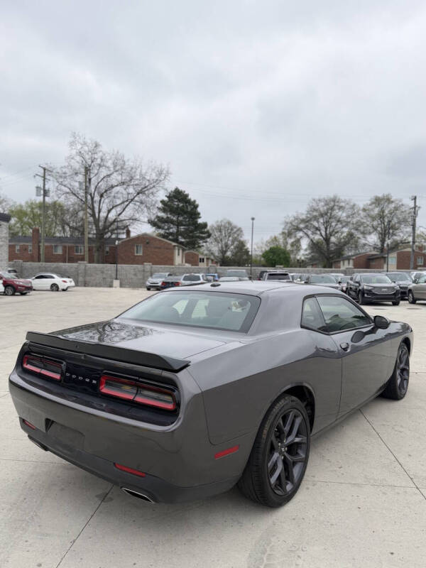 2019 Dodge Challenger SXT