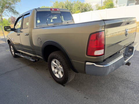 2015 RAM 1500 SLT