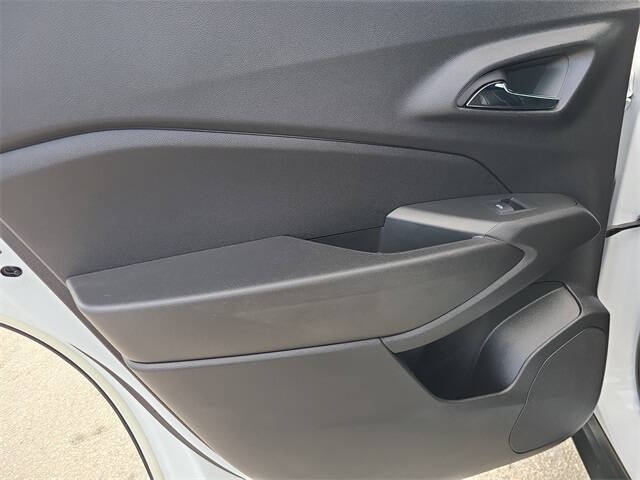 2024 Chevrolet Trax RS