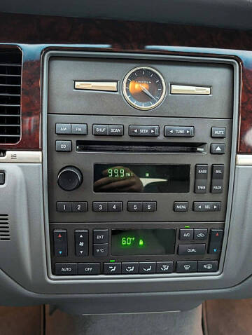 2006 Lincoln Town Car Signature