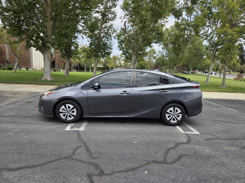 2017 Toyota Prius Three