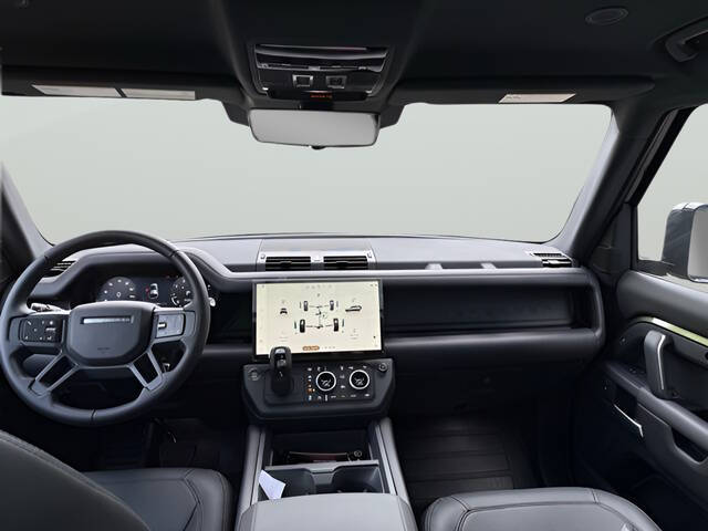 2026 Land Rover Defender 110 P300 S