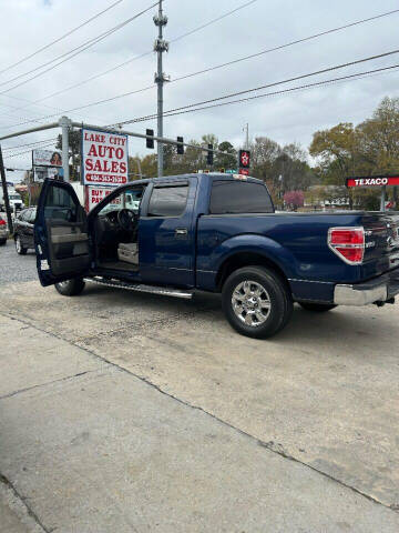 2010 Ford F-150 for sale at LAKE CITY AUTO SALES in Forest Park GA