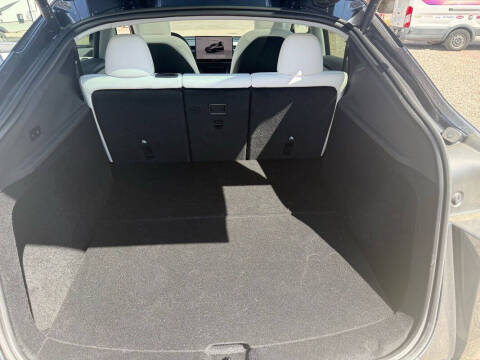 2026 Tesla Model Y Premium