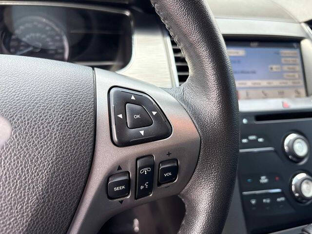 2019 Ford Taurus SEL