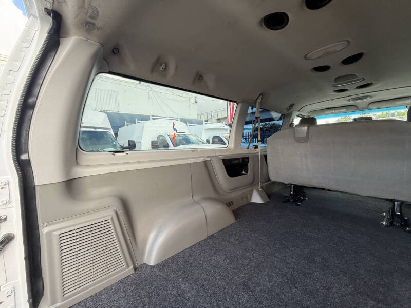 2012 Ford E-350