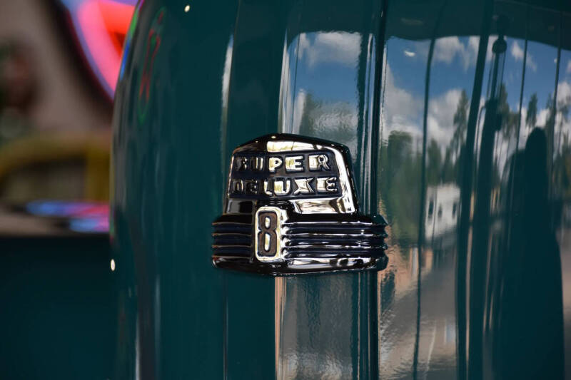 1947 Ford Super Deluxe