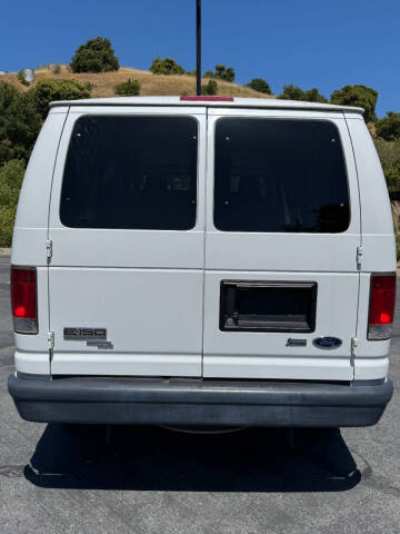 2009 Ford E-Series E-150 XL