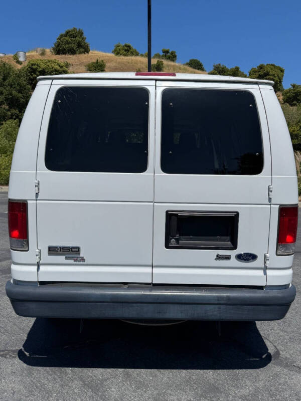 2009 Ford E-Series E-150 XL