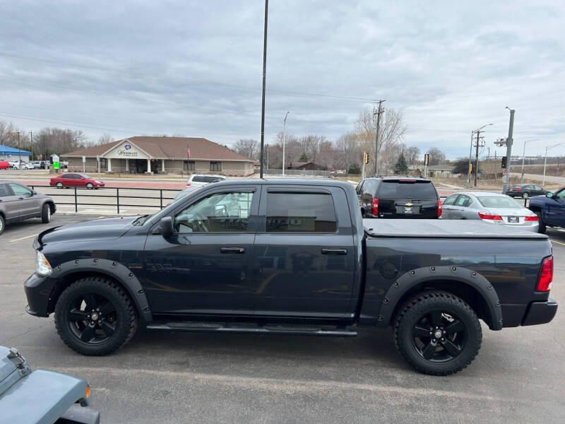 2016 RAM 1500 Express