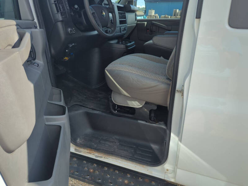 2017 Chevrolet Express LT 3500