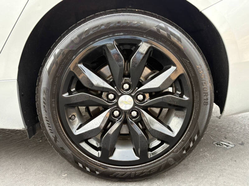 2017 Chevrolet Impala LT