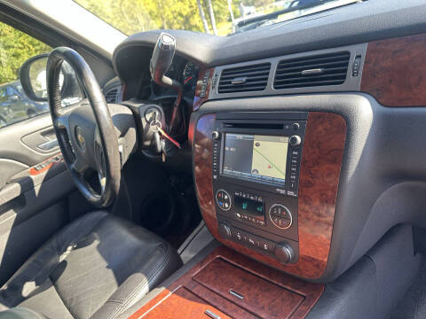 2013 Chevrolet Avalanche LTZ Black Diamond