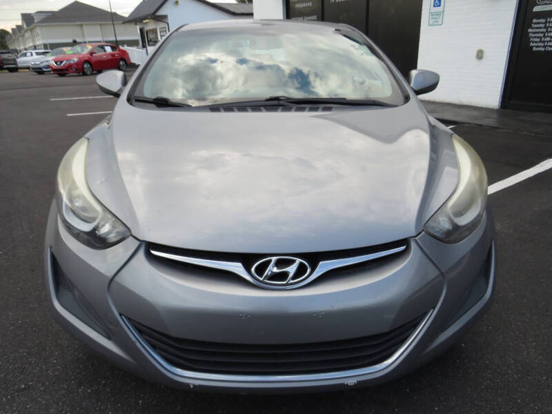 2015 Hyundai Elantra SE