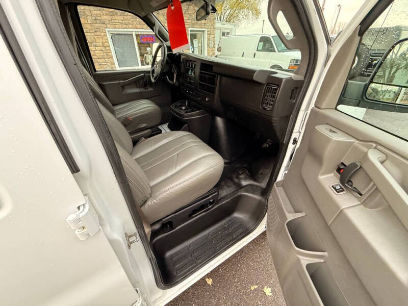 2020 Chevrolet Express 2500