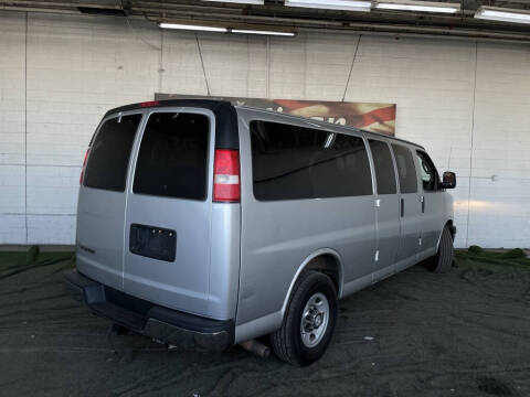 2017 Chevrolet Express LT 3500