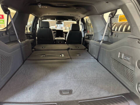 2025 GMC Yukon XL Elevation