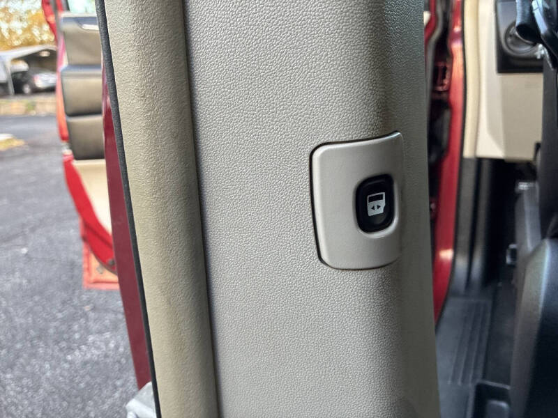 2016 Chrysler Town and Country Touring