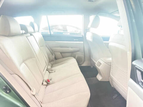 2011 Subaru Outback 2.5i