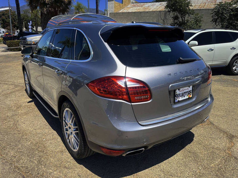 2011 Porsche Cayenne S
