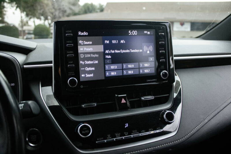 2021 Toyota Corolla Hatchback SE