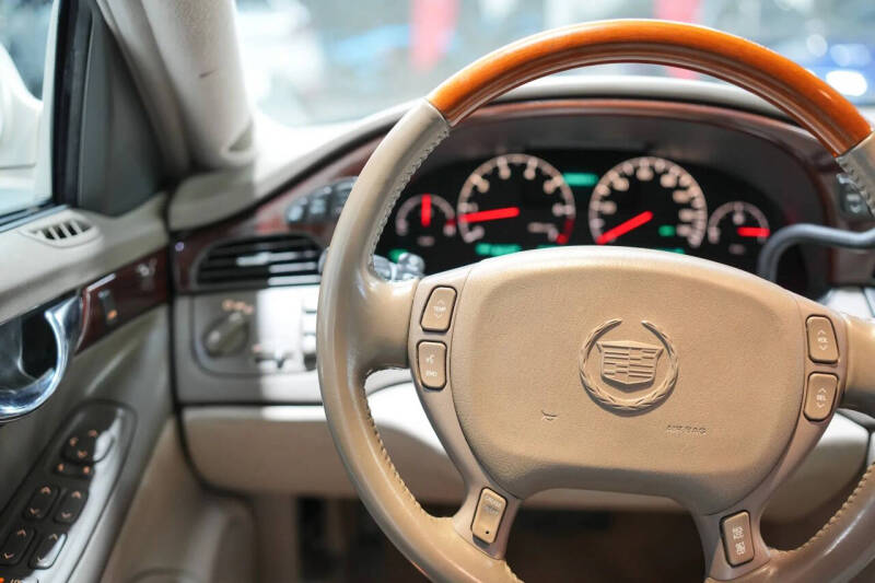2003 Cadillac DeVille DHS