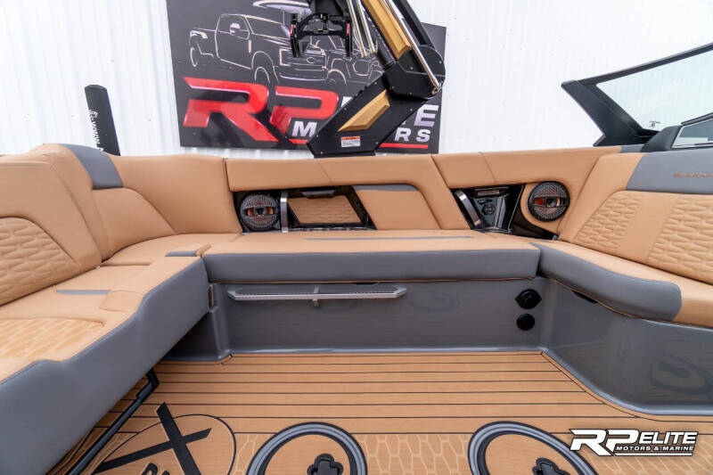 2025 MasterCraft X22