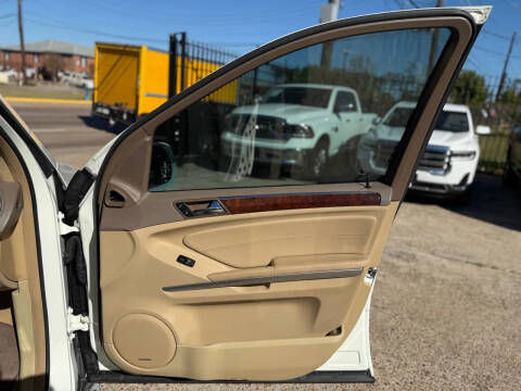 2009 Mercedes-Benz M-Class ML 550