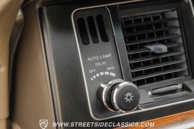 1990 Ford LTD Crown Victoria