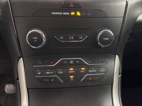 2019 Ford Edge SEL