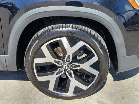 2023 Volkswagen Taos SEL 4Motion