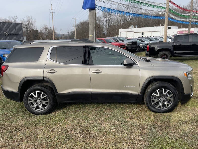 2023 GMC Acadia SLE