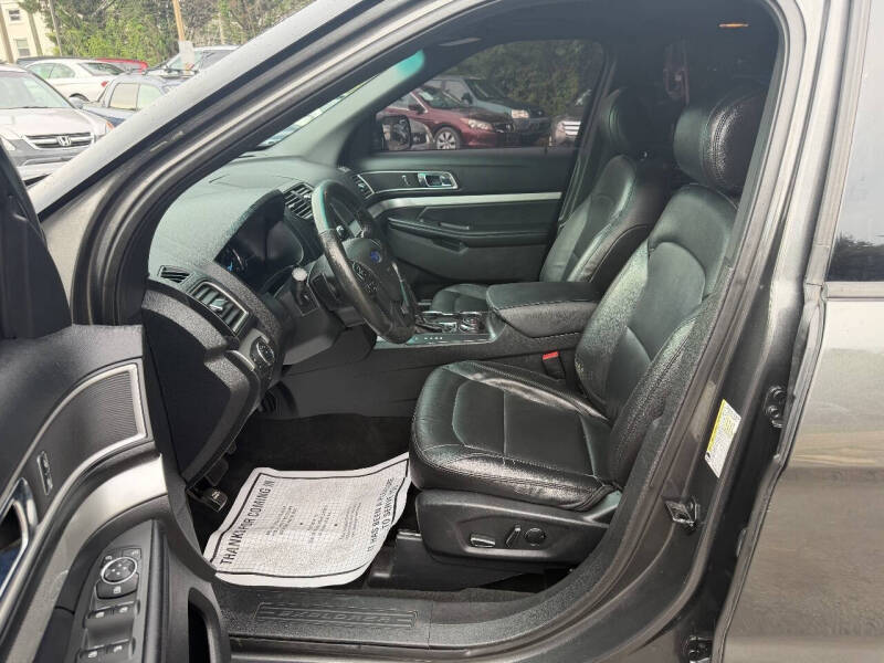 2017 Ford Explorer XLT