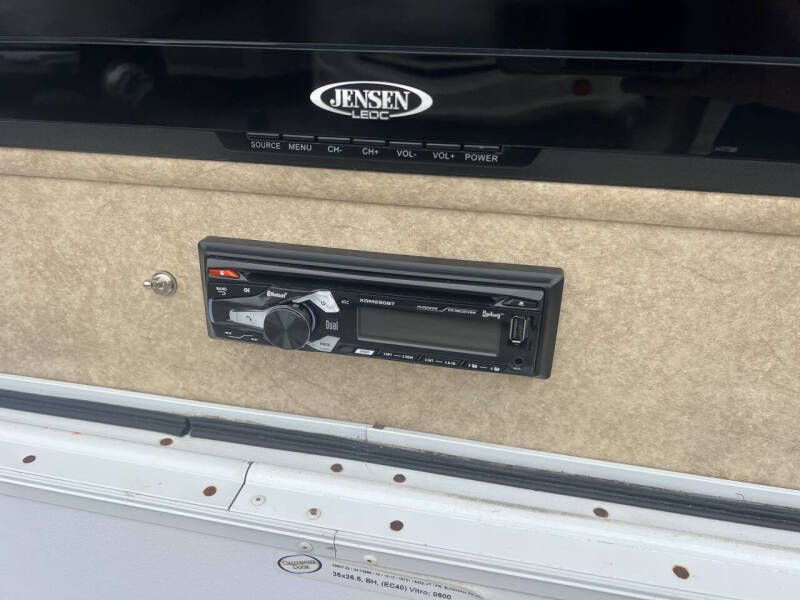 2013 Forest River SUNSEEKER 3050S