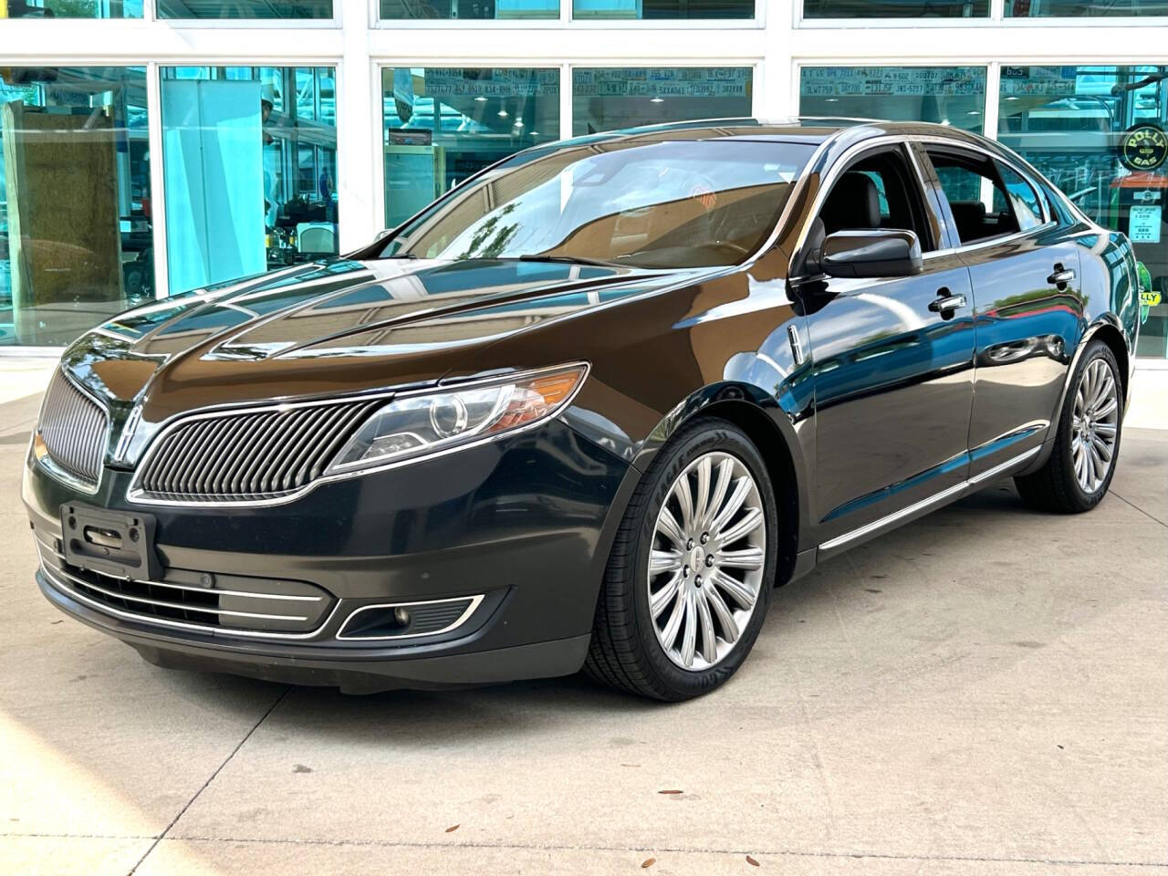 2015 Lincoln MKS 1