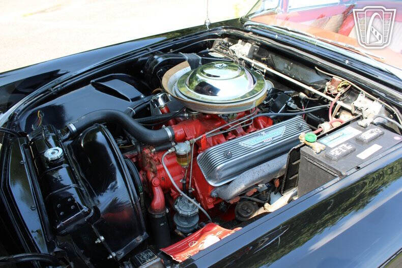 1956 Ford Thunderbird