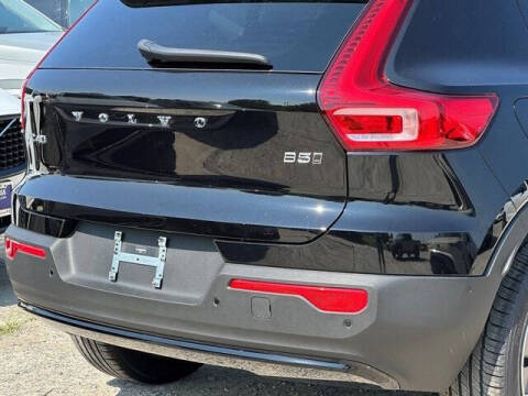 2026 Volvo XC40 B5 Plus