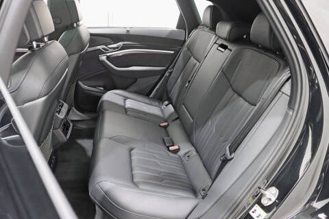 2022 Audi e-tron S quattro Prestige