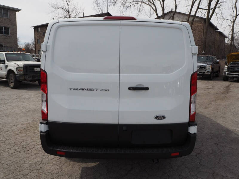 2021 Ford Transit Cargo