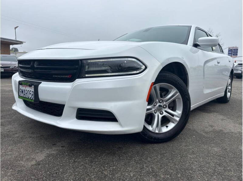 2020 Dodge Charger SXT's photo