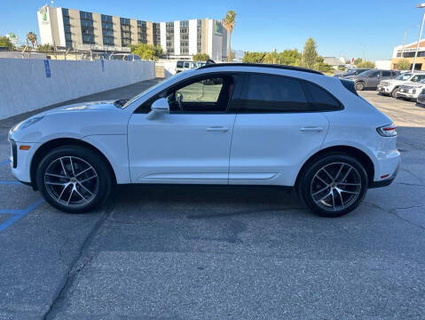 2022 Porsche Macan