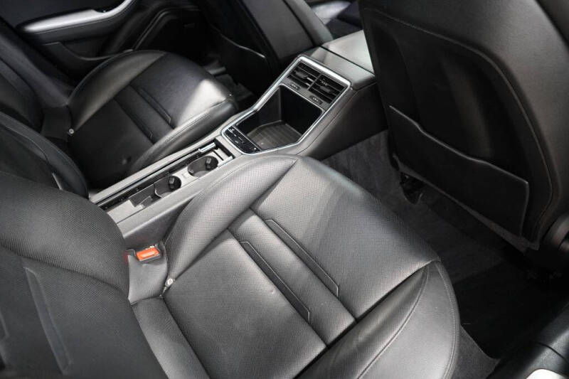 2018 Porsche Panamera