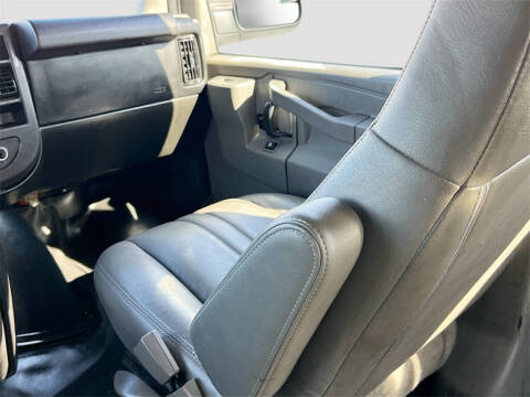 2022 GMC Savana 2500