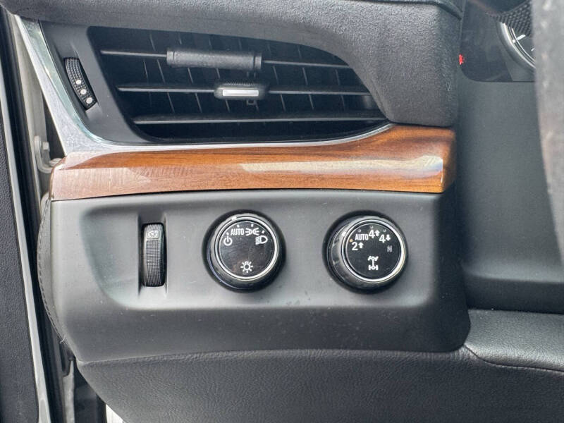 2017 Cadillac Escalade Luxury