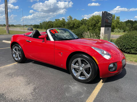 2007 Pontiac Solstice for sale at Fox Valley Motorworks in Lake In The Hills IL