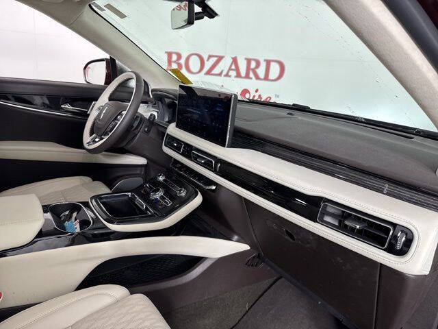 2023 Lincoln Nautilus Black Label