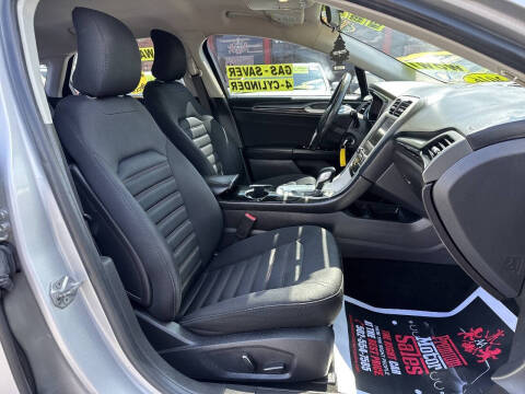 2016 Ford Fusion SE